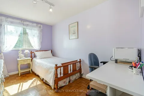 198 Martindale Cres, Brampton, ON L6X 2V2