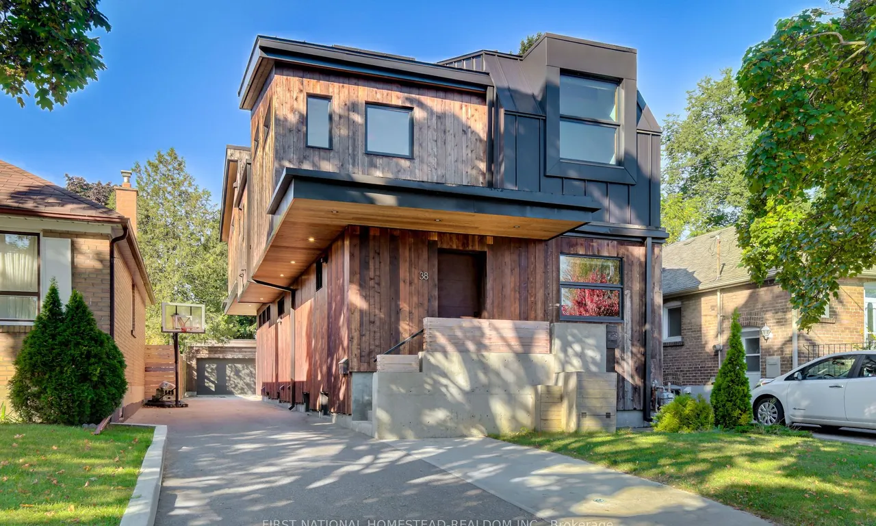 38 Smithfield Dr, Toronto, ON M8Y 3M2