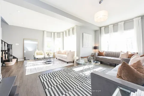 2 October Pl, Brampton, ON L6Y 0K1