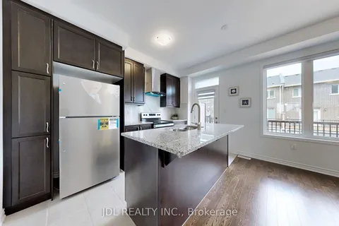1407 William Halton Pkwy, Oakville, ON L6M 5N8