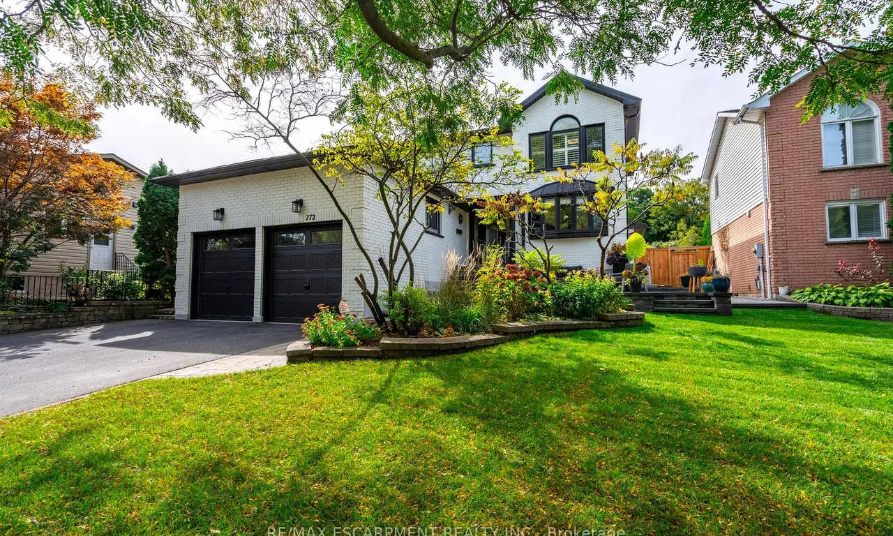 772 Francis Rd, Burlington, ON L7T 4A3