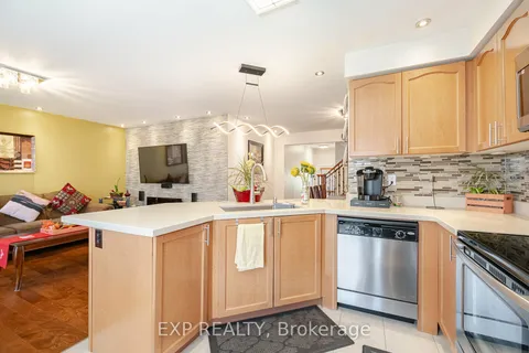 504 Cavanagh Lane, Milton, ON L9T 8G3