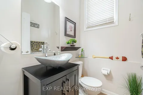 504 Cavanagh Lane, Milton, ON L9T 8G3