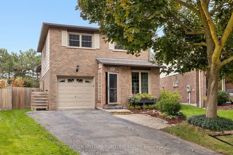 3054 Plum Tree Cres, Mississauga, ON L5N 4W6