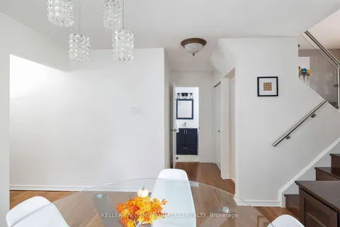 3054 Plum Tree Cres, Mississauga, ON L5N 4W6