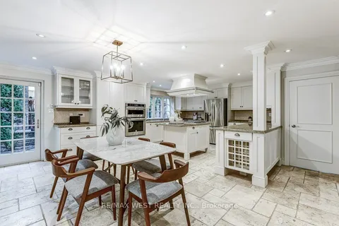 13 Riverlea Rd, Toronto, ON M9P 2B1