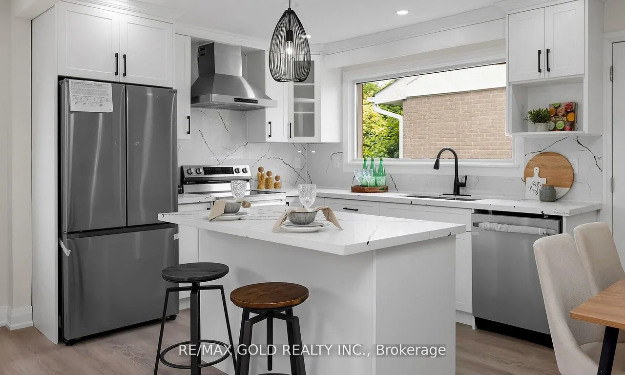 93 Cornwall Rd, Brampton, ON L6W 1N7