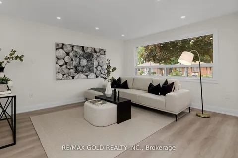 93 Cornwall Rd, Brampton, ON L6W 1N7