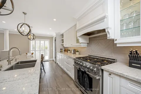 664 Caldwell Cres, Milton, ON L9T 0H6