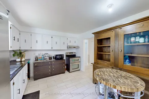 76 Jill Cres, Brampton, ON L6S 3J2