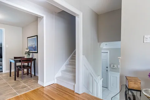 18 Governor Grove Cres, Brampton, ON L6Y 1A6