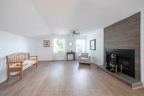 42 Reynier Dr, Brampton, ON L6Z 1L7