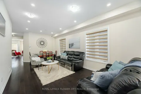 384 Remembrance Rd, Brampton, ON L7A 4X9