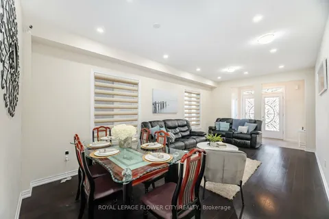 384 Remembrance Rd, Brampton, ON L7A 4X9