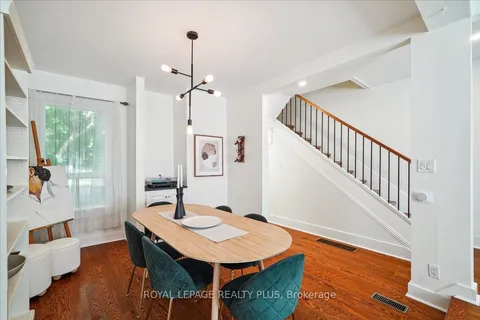 224 Annette St, Toronto, ON M6P 1P8