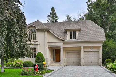 1714 The Pines, Mississauga, ON L5J 4V5