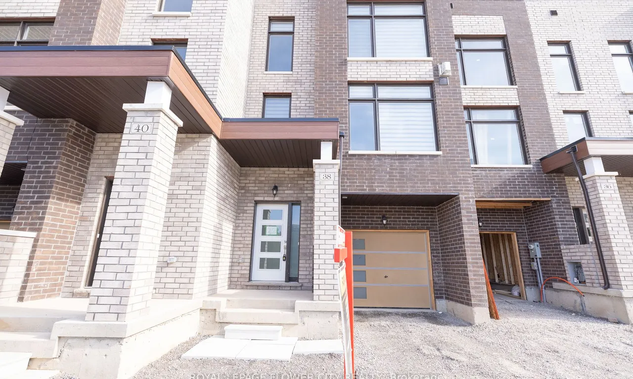 38 Queenpost Dr, Brampton, ON L6Y 6L2