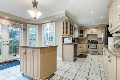 577 Yorkminster Cres, Mississauga, ON L5R 2A1