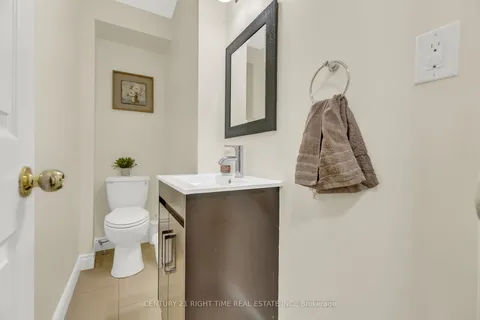 32 Elmpark Crt, Brampton, ON L6P 1A8