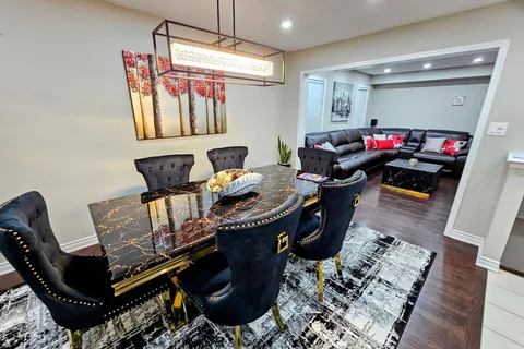 94 Baycliffe Cres, Brampton, ON L7A 3Z4