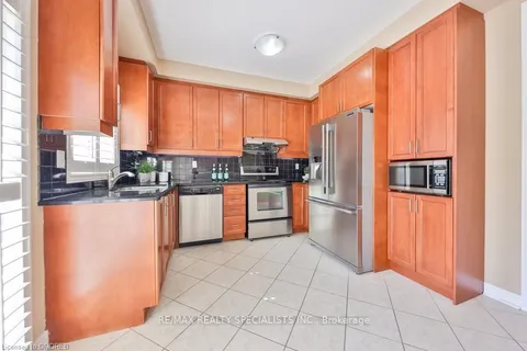 225 Andrews Tr, Milton, ON L9T 6S7