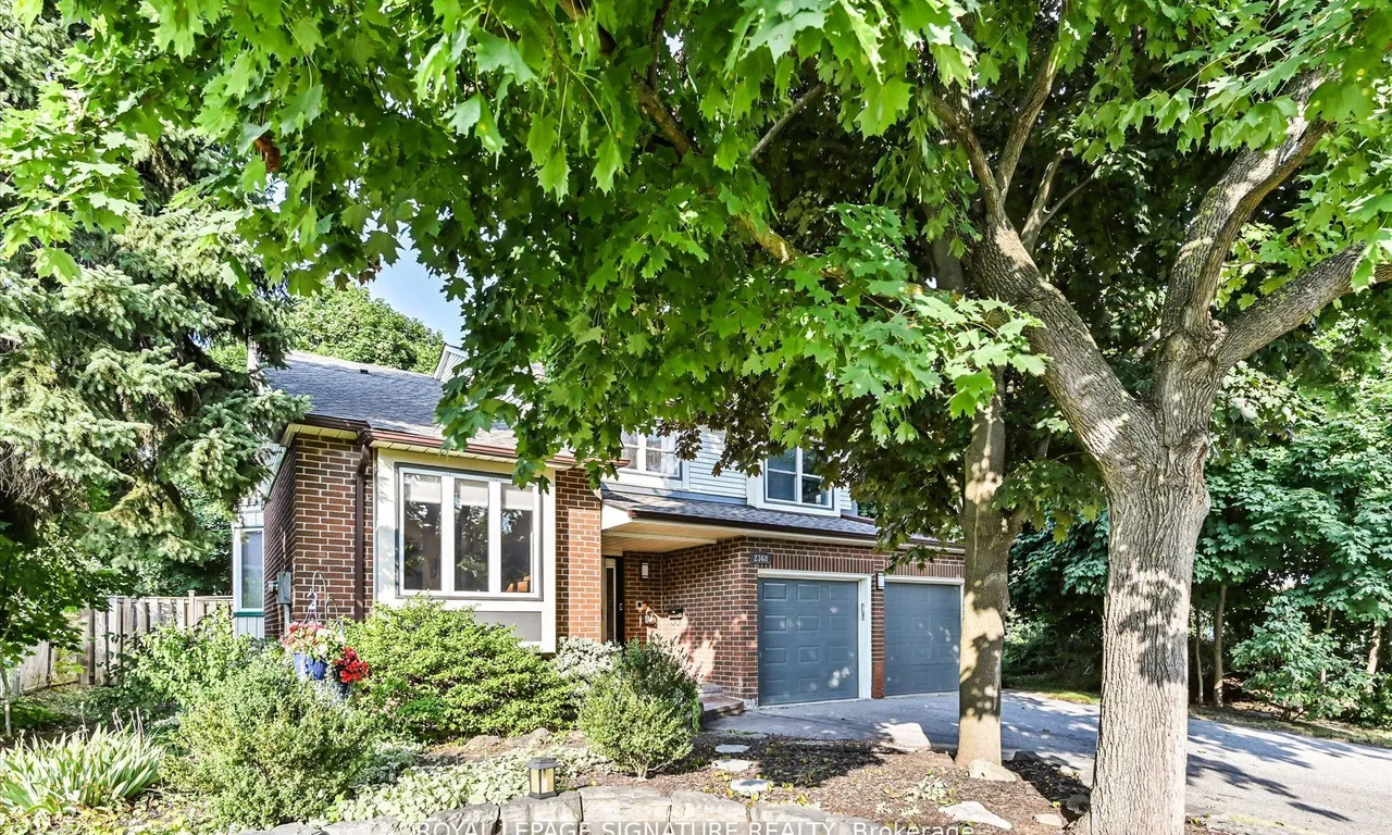 2368 Folkway Dr, Mississauga, ON L5L 3B6