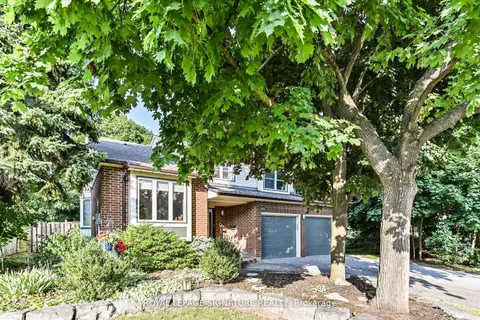 2368 Folkway Dr, Mississauga, ON L5L 3B6