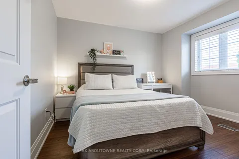 28 Bramcedar Cres, Brampton, ON L7A 1T1