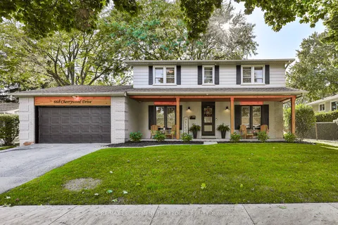 668 Cherrywood Dr, Burlington, ON L7T 3X1