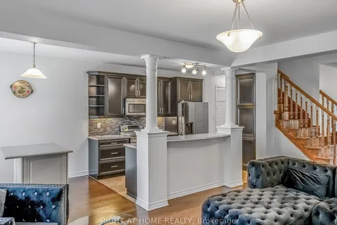 653 Langholm St, Milton, ON L9T 8Z8