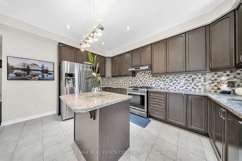 41 Bucksaw St, Brampton, ON L7A 4R3