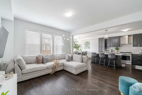 10 Mussle White Rd, Brampton, ON L6Y 0E3