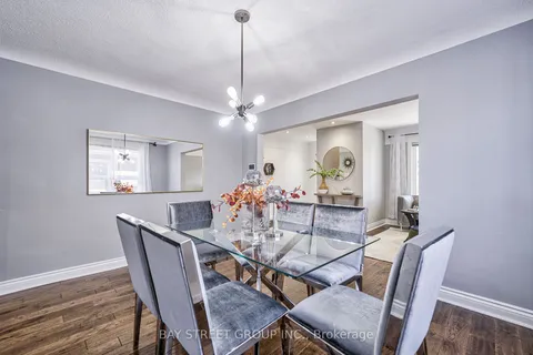 25 Yarrow Rd, Toronto, ON M6M 4E2