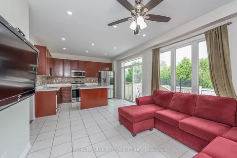 50 Begonia Cres, Brampton, ON L7A 0M6