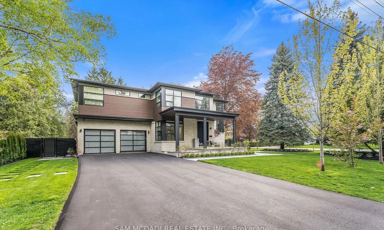 1580 Crestview Ave, Mississauga, ON L5G 3P6
