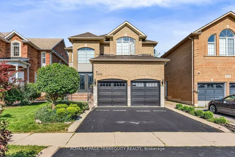 5529 Heatherleigh Ave, Mississauga, ON L5V 2L4