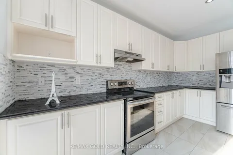 72 Russell Creek Dr, Brampton, ON L6R 3Z3