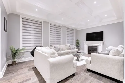 318 Buick Blvd, Brampton, ON L7A 4L7