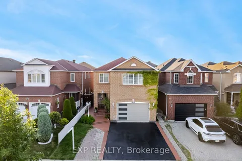 891 Stonebridge Ave, Mississauga, ON L5V 2L3