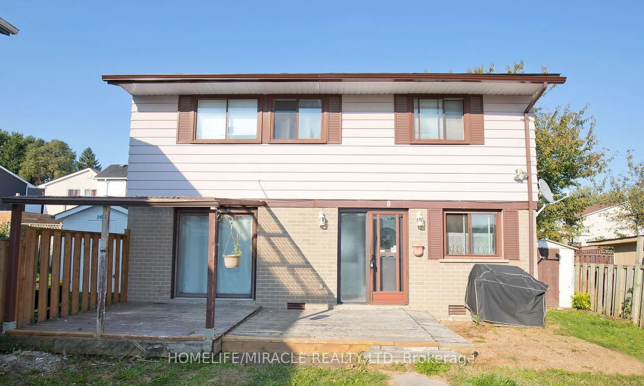 8 Hillbank Tr, Brampton, ON L6S 1P6