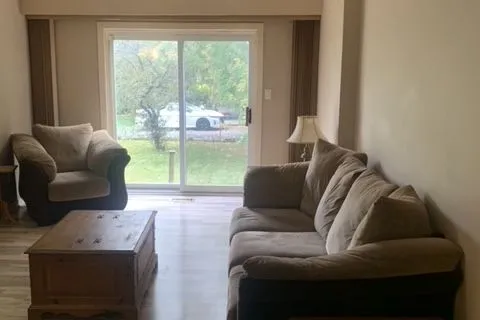 2873 WINDJAMMER Rd, Mississauga, ON L5L 1T4