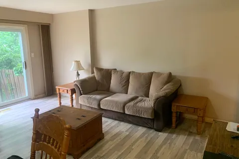 2873 WINDJAMMER Rd, Mississauga, ON L5L 1T4