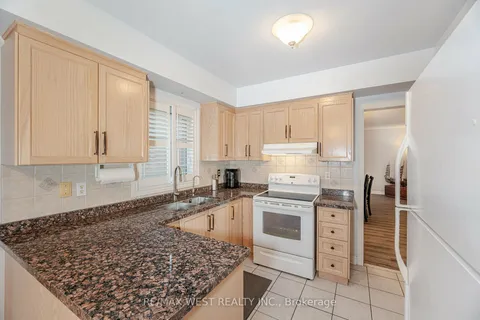 75 Fountainbridge Dr, Caledon, ON L7E 1V6