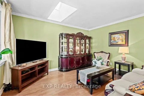 27 Stock Ave, Toronto, ON M8Z 5C3