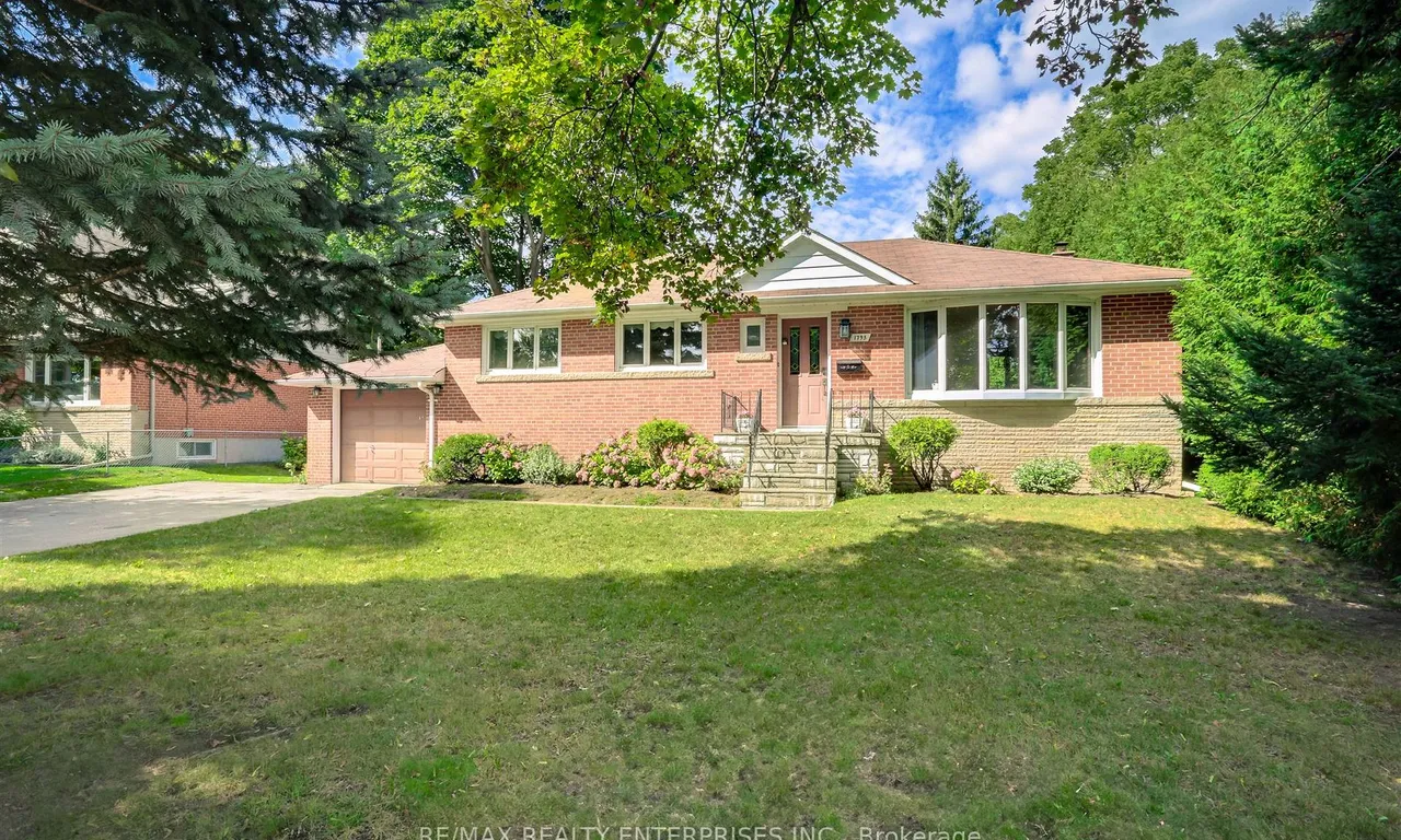 1795 Balsam Ave, Mississauga, ON L5J 1L3