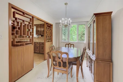 1795 Balsam Ave, Mississauga, ON L5J 1L3