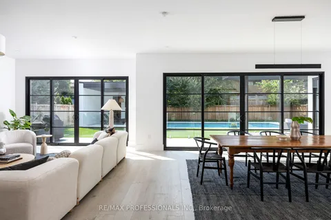 56 Warwood Rd, Toronto, ON M9B 5B4