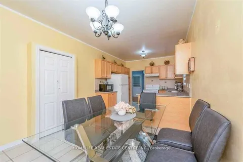 3 Orchid Dr, Brampton, ON L7A 1M4