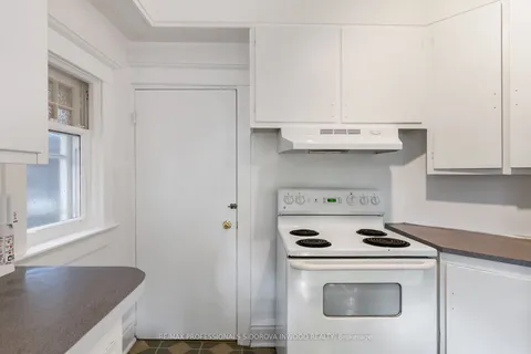 234 Keele St, Toronto, ON M6P 2K3