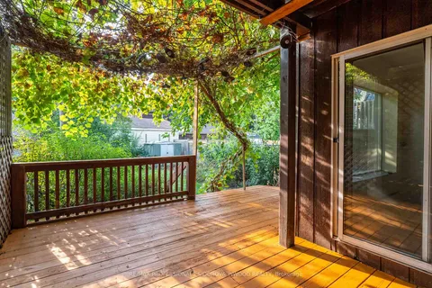 234 Keele St, Toronto, ON M6P 2K3